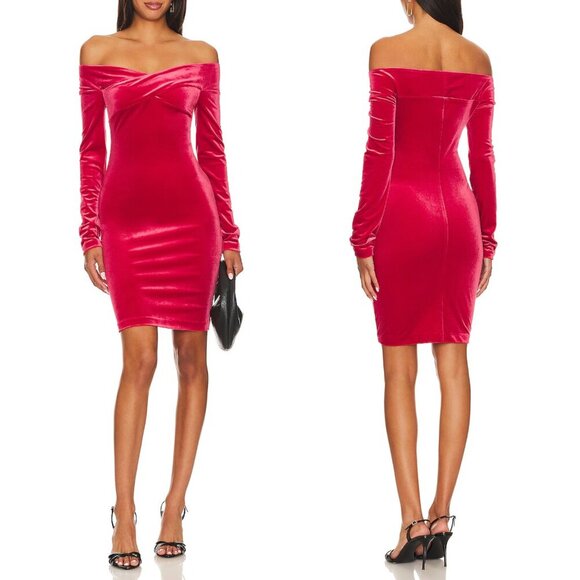 NWT Steve Madden Alaura Off Shoulder Long Sleeve Velvet Mini Dress in Jester Red - Picture 1 of 4